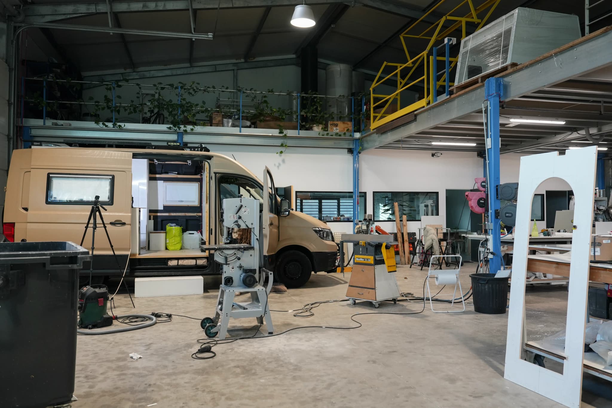 Van aménagé en pleine nature