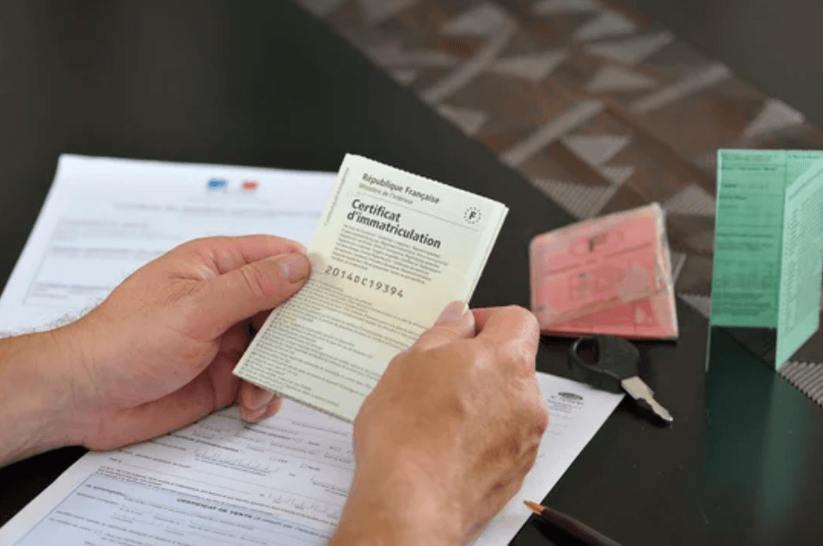 Carte grise VASP : tout savoir avant d’homologuer votre van aménagé